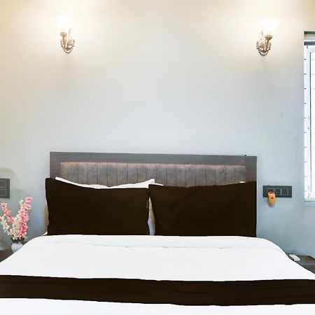 Hotel O The Highstreet Hometel Pune Ngoại thất bức ảnh