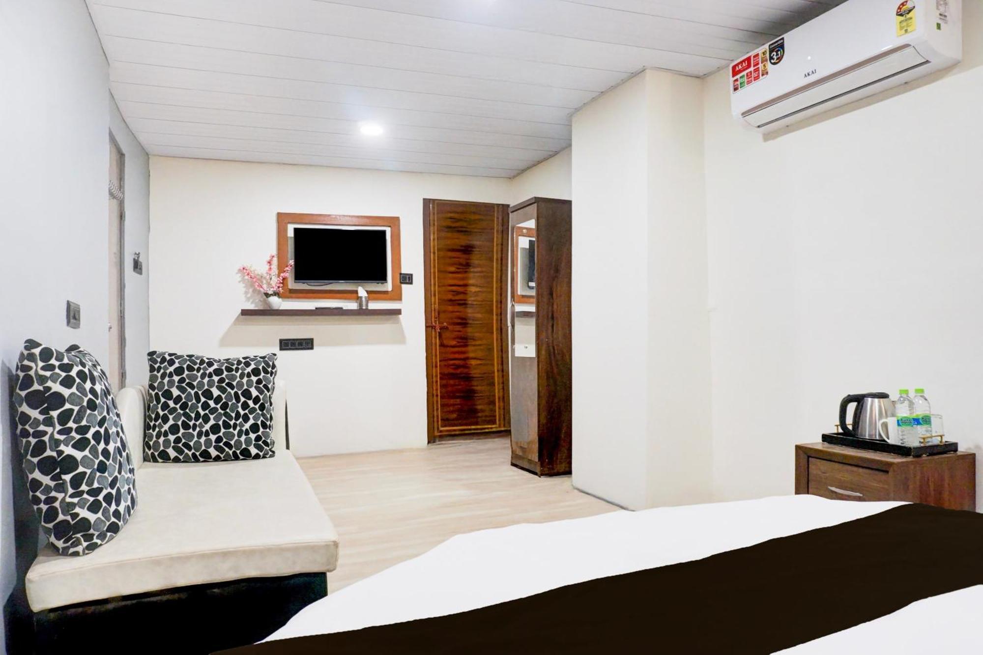 Hotel O The Highstreet Hometel Pune Ngoại thất bức ảnh