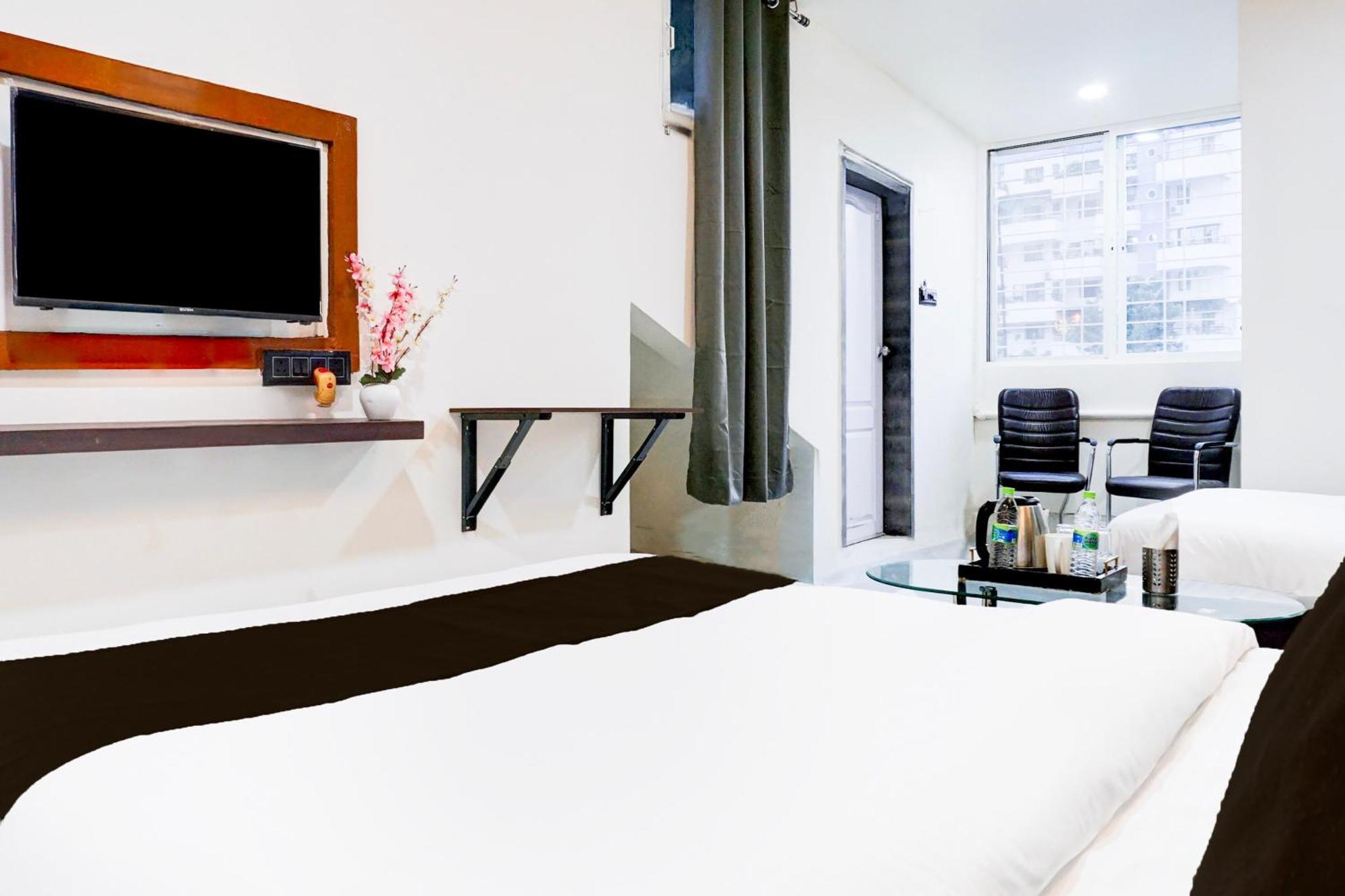 Hotel O The Highstreet Hometel Pune Ngoại thất bức ảnh