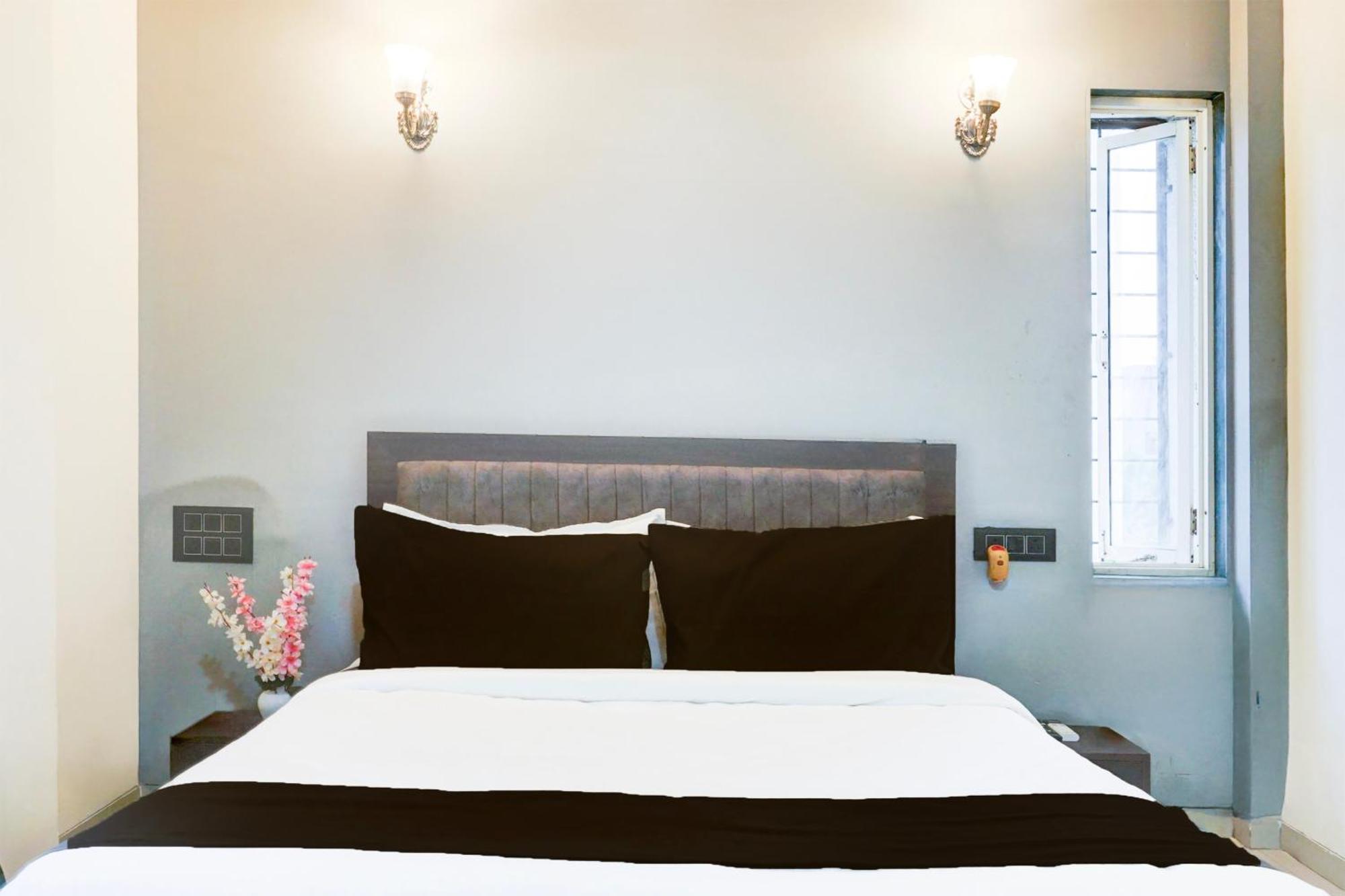 Hotel O The Highstreet Hometel Pune Ngoại thất bức ảnh