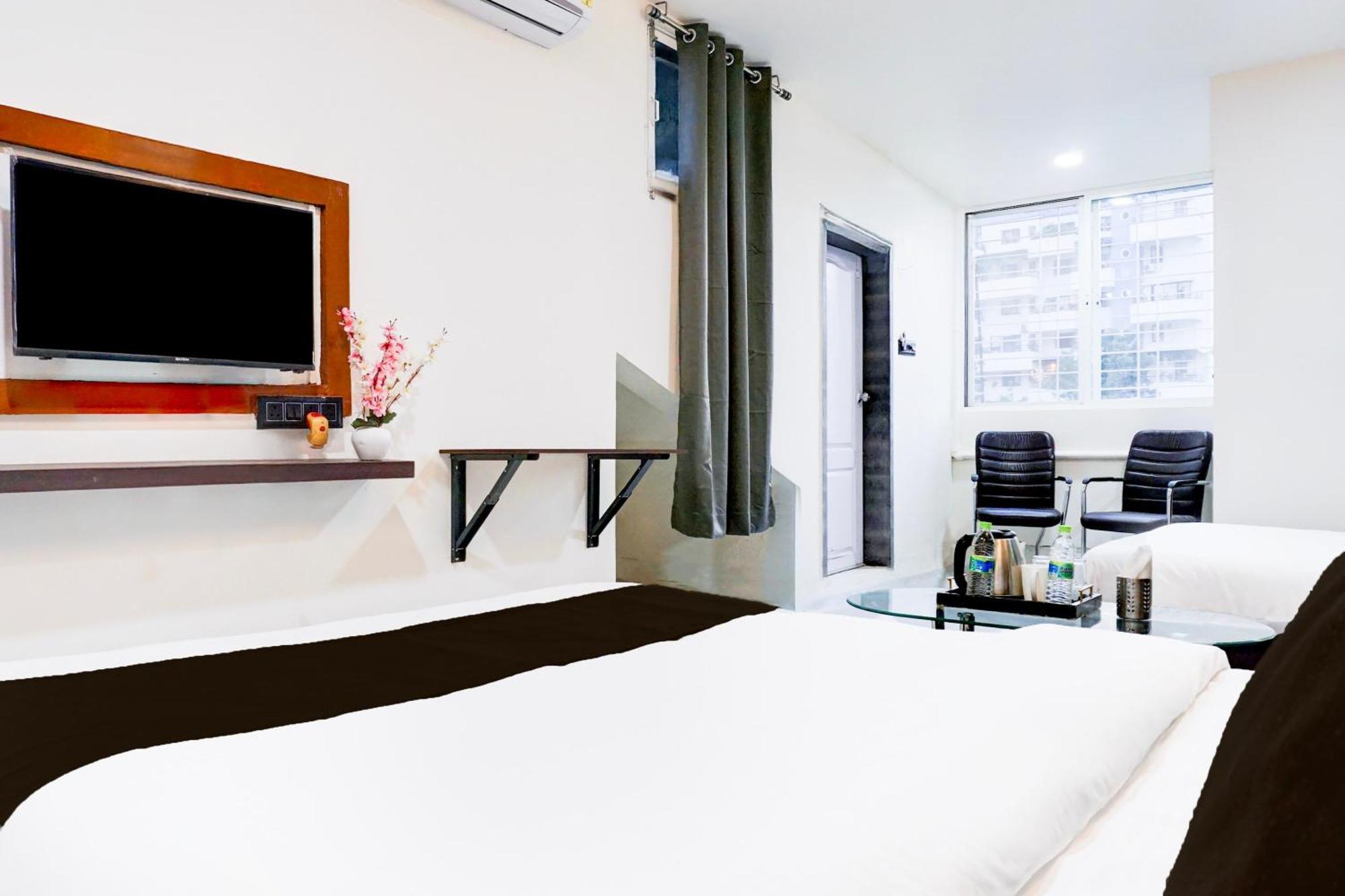 Hotel O The Highstreet Hometel Pune Ngoại thất bức ảnh